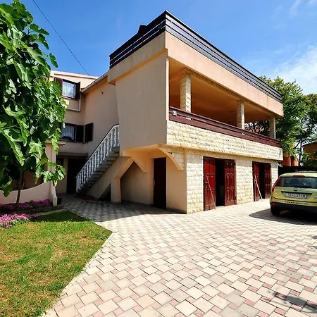Apartament Dijana Povljana